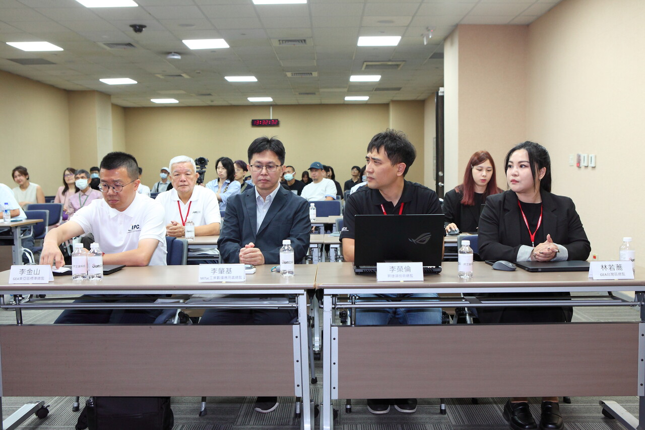 昇捷頌專家與全球製造業領袖交流 AI 應用技術